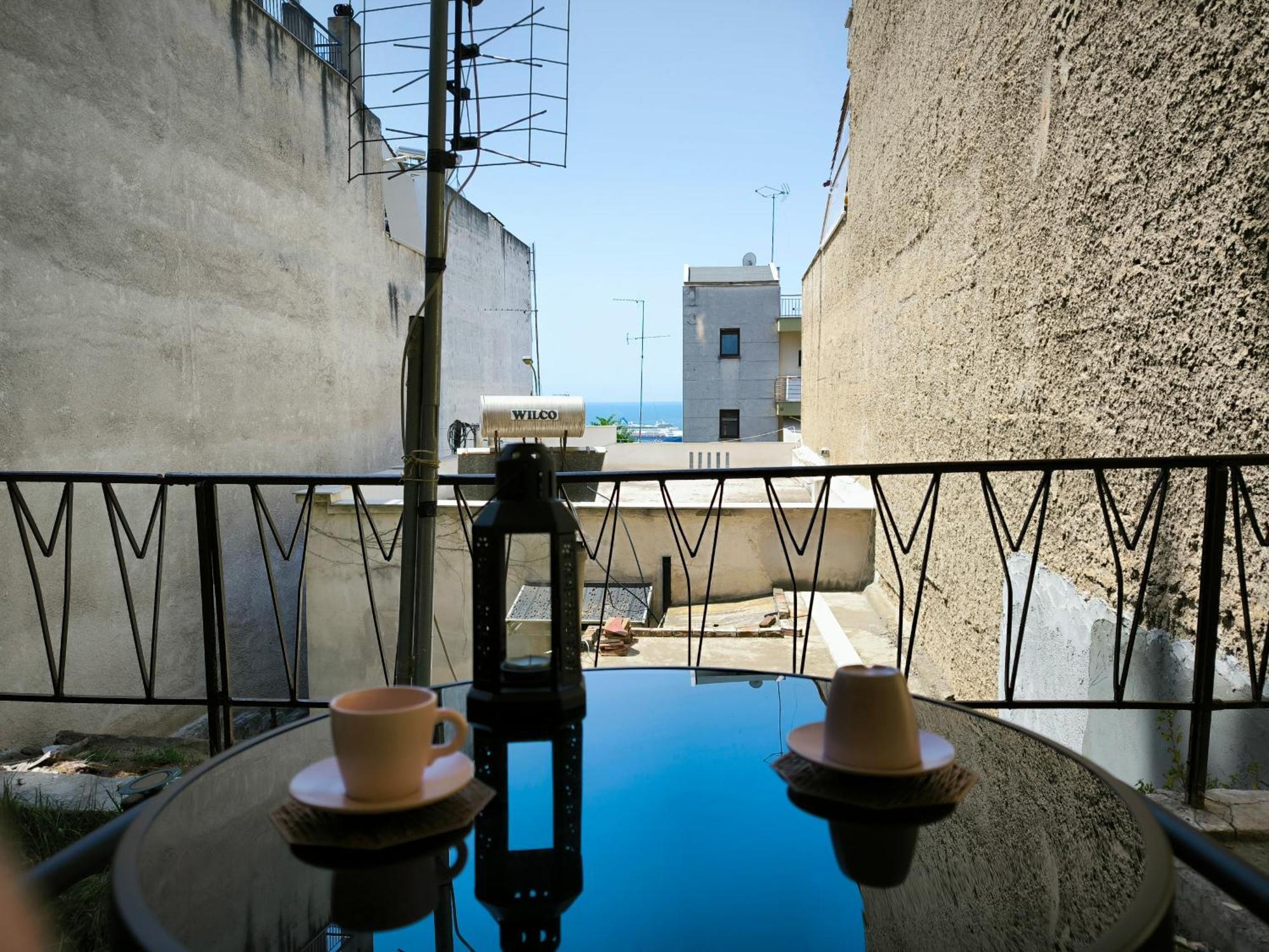 Port View, Veranda, 80 Sqm, Spacious Place For 6 Salonic Exterior foto